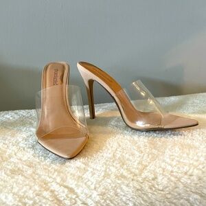 Shoedazzle Clear Open toed sandal